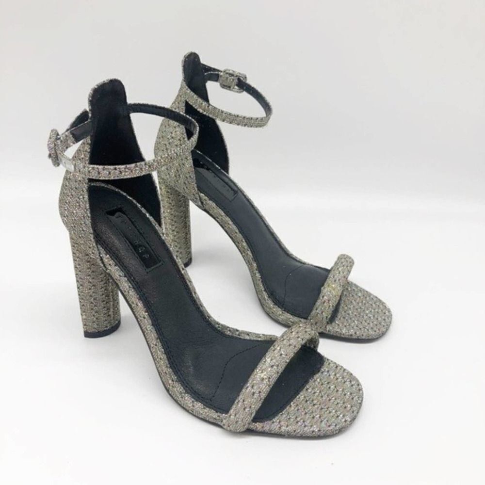 TOPSHOP Robynย Ankle Strap Sandal